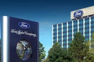 Ford convierte una fábrica de todoterrenos en una de coches eficientes