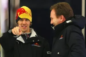 Horner explica por qué debuta tarde el Red Bull