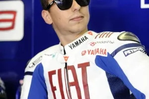 Lorenzo quiere un motor más potente