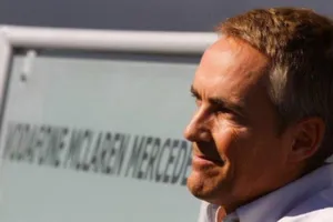 Mclaren modifica el coche radicalmente para ganar 1 segundo