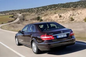 Mercedes Benz Clase E con nuevos motores BlueEFFICIENCY