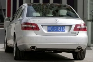 Mercedes Benz Clase E presenta una versión exclusiva para China