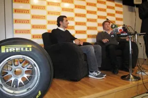 Pedro de la Rosa prueba en Montmeló las nuevas gomas de 2011