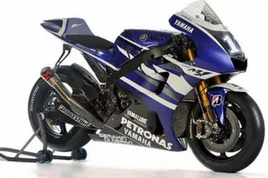 Presentación de la nueva Yamaha de Lorenzo