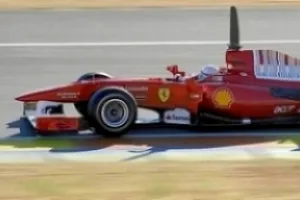 Primeras imágenes de Alonso pilotando el Ferrari F10