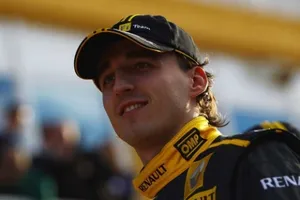 Robert Kubica renueva con Renault hasta 2012