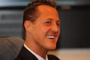 Schumacher podría probar en secreto para Mercedes GP