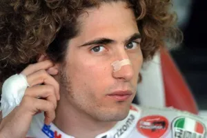 Simoncelli admite su error y pide disculpas a Pedrosa. Lorenzo pide calma a Montmeló