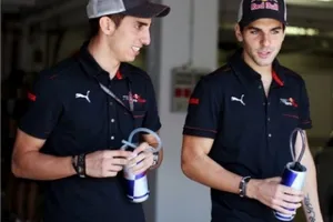 Toro Rosso confirma a sus dos pilotos para 2011. Buemi no sabe nada
