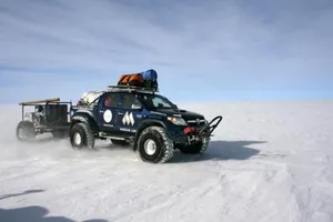 Toyota Hilux triunfa en el Polo Sur