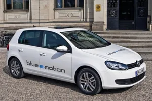 Volkswagen Golf eléctrico, no antes de tres años, ventaja para el Nissan Leaf y el Opel Ampera