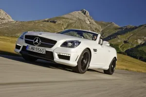 Mercedes SLK 55 AMG 2012: Más potencia y menos consumo