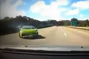 Cómo accidentar un Lamborghini Gallardo por picarse en la autopista