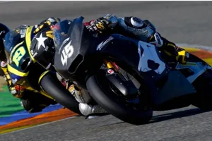 Tests Valencia Motos. Redding mejora el récord del circuito