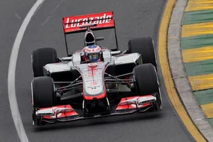 GP Australia 2012, Libres 1: Mclaren al frente