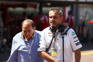 El padre de Sergio Pérez ya no es bienvenido en el box de Sauber