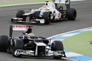 GP Alemania 2012, Libres 2: sesión pasada por agua con Maldonado al frente