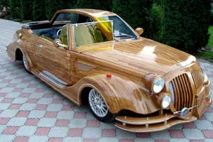 Rareza del día: Un coche de madera con dos diseños