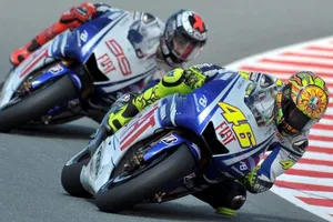 Oficial: Valentino Rossi vuelve a Yamaha