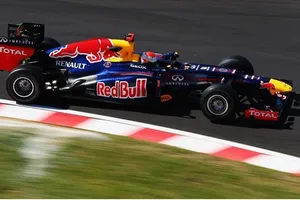 Red Bull domina con Vettel y Webber por delante de Massa
