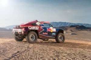 Los secretos del coche de Carlos Sainz para correr el Dakar 2013