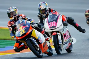 Pedrosa logra la última pole del año