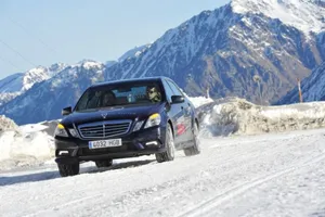 Experiencia 4MATIC de Mercedes-Benz, ponte a prueba en una montaña nevada