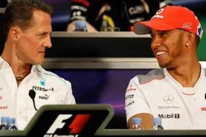 Lewis Hamilton: también pilotaría gratis