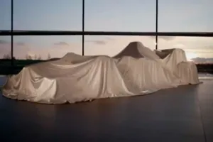 Presentación McLaren F1, de las sábanas más caras del mundo a la webcam