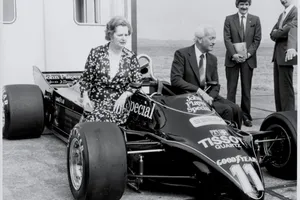 Margaret Thatcher y su apuesta perdedora por el coche de 'Regreso al Futuro'