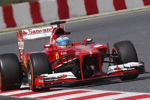 Ferrari apuesta por la carrera