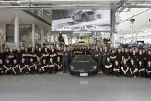 Lamborghini Aventador alcanza las 2.000 unidades producidas