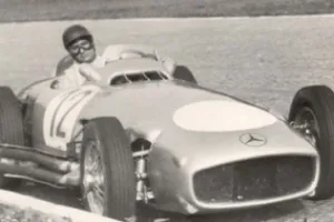 El Mercedes de Fangio, el más caro del mundo