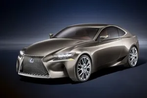 Lexus LF-CC, vestido como Super GT 