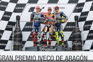 Polémica victoria de Marc Márquez en Motorland