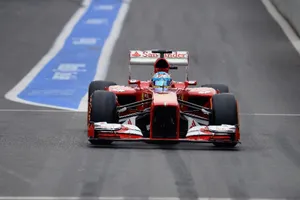 Hamilton y Alonso, al frente en los primeros libres en Monza