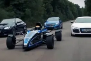 El Formula Ford EcoBoost se enfrenta a un tridente de deportivos germanos