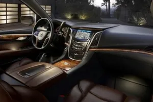 Así luce el interior del Cadillac Escalade 2015