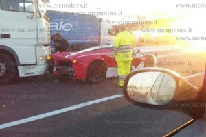 El Ferrari LaFerrari sufre su primer accidente