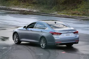 Hyundai Génesis 2014, cazado sin camuflaje antes de su estreno