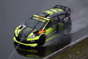 Rally Monza 2013: Valentino Rossi aprieta a Dani Sordo