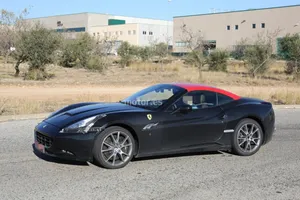 Ferrari California 2015, fotos espía de las pruebas de chasis y motor