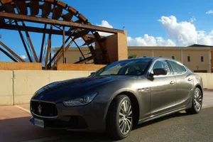 Maserati Ghibli Diésel: la doble primicia del tridente