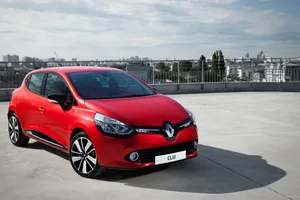 Francia - Diciembre 2013: El Renault Clio continúa imbatible