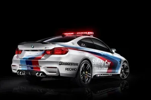 Así suena el BMW M4 Moto GP Safety Car con el escape Akrapovic de M Performance