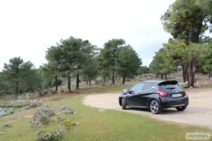Peugeot 208 GTi, exterior e interior (II)