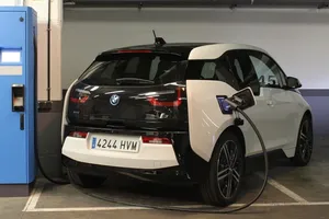 BMW España carga el i3 en 20 minutos