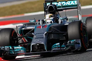 Hamilton y Rosberg no dan tregua en Montmeló