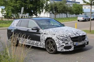 Mercedes C63 AMG Estate 2015, cazado de nuevo