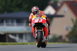 Marc Márquez logra una nueva pole con récord incluido